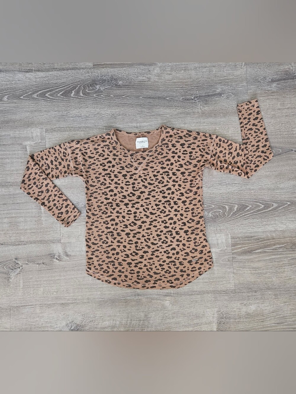 Abercrombie & Fitch Soft Cozy Cheetah Animal Print Long Sleeve Cabincore Chic S